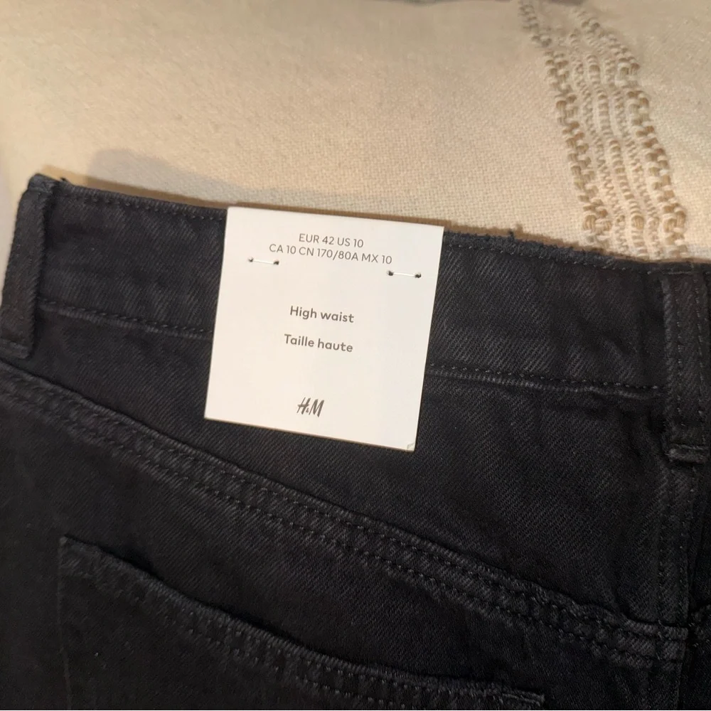 H&M Black Jean Shorts‎