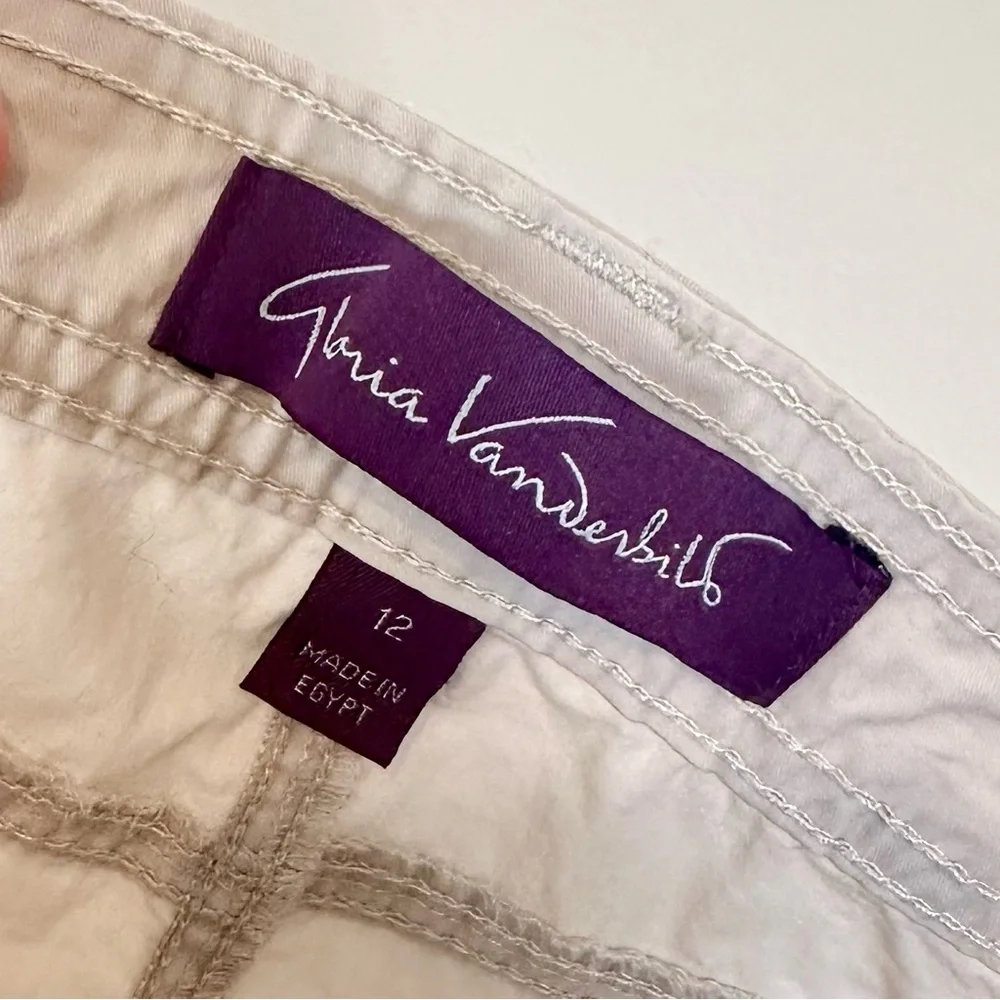 NWT Gloria Vanderbilt Katniss Utility Crop Shorts - Size 12