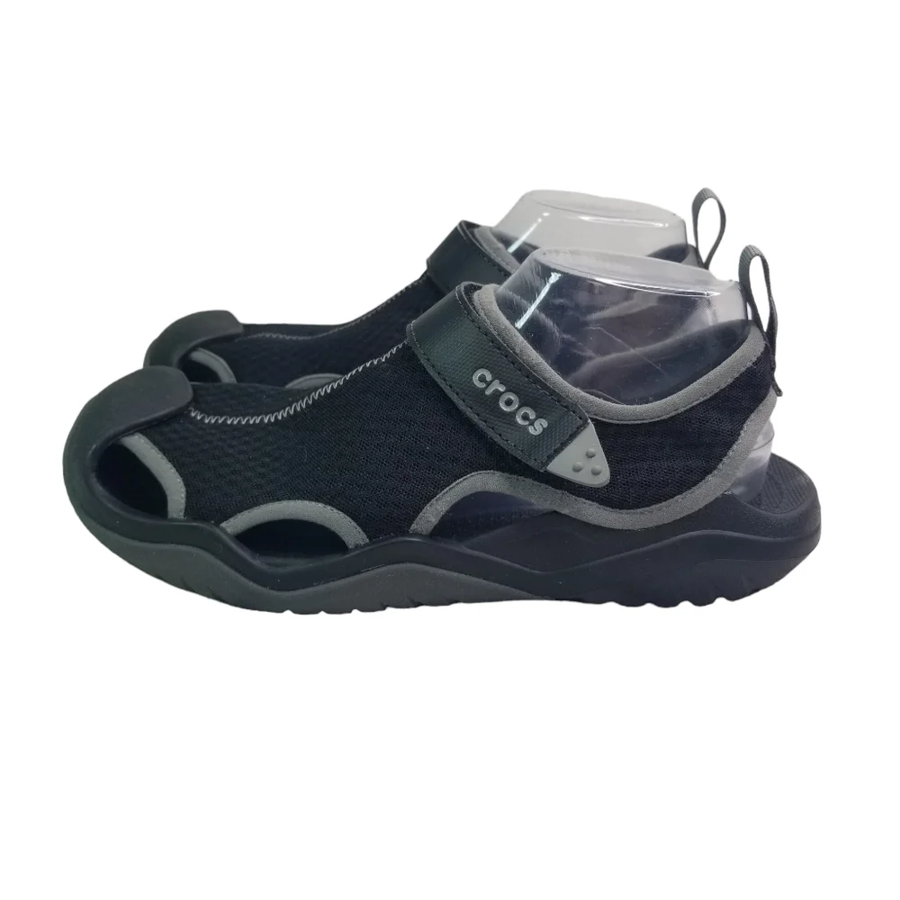 Crocs Swiftwater mesh black gray mesh deck shows