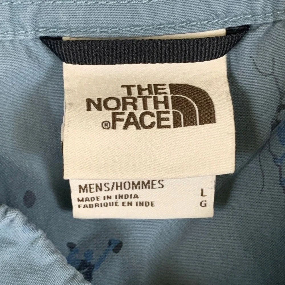 The North Face Mens Large Blue Rock Climbing Print Shirt NF0A55ND Flaw