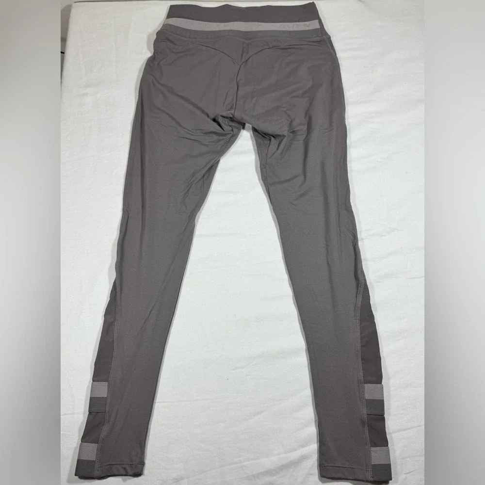 Gymshark 26% stripes
