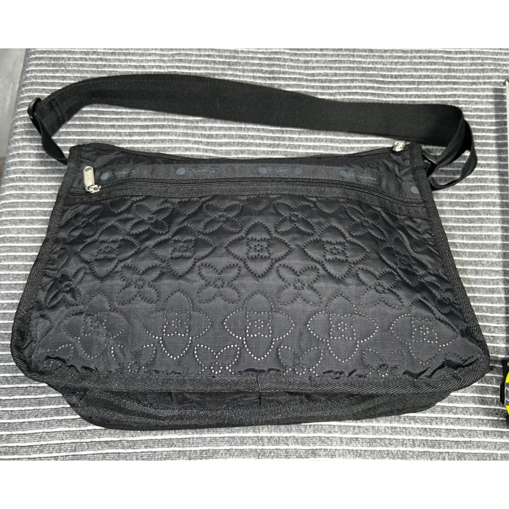 Lesportsac deluxe everyday