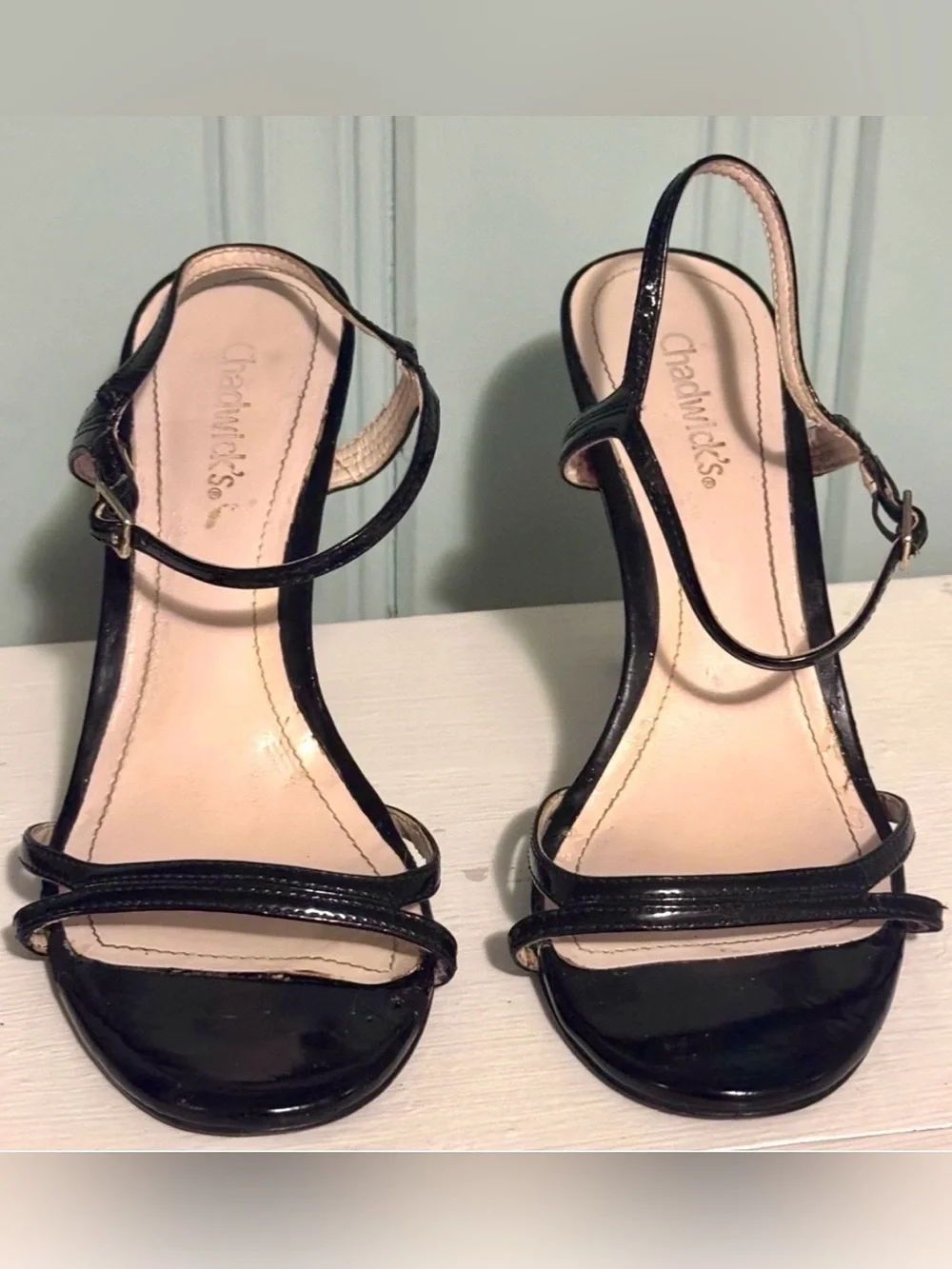 🖤CHADWICK’S🖤 PATENT LEATHER THIN STRAP 4” HEEL SANDALS