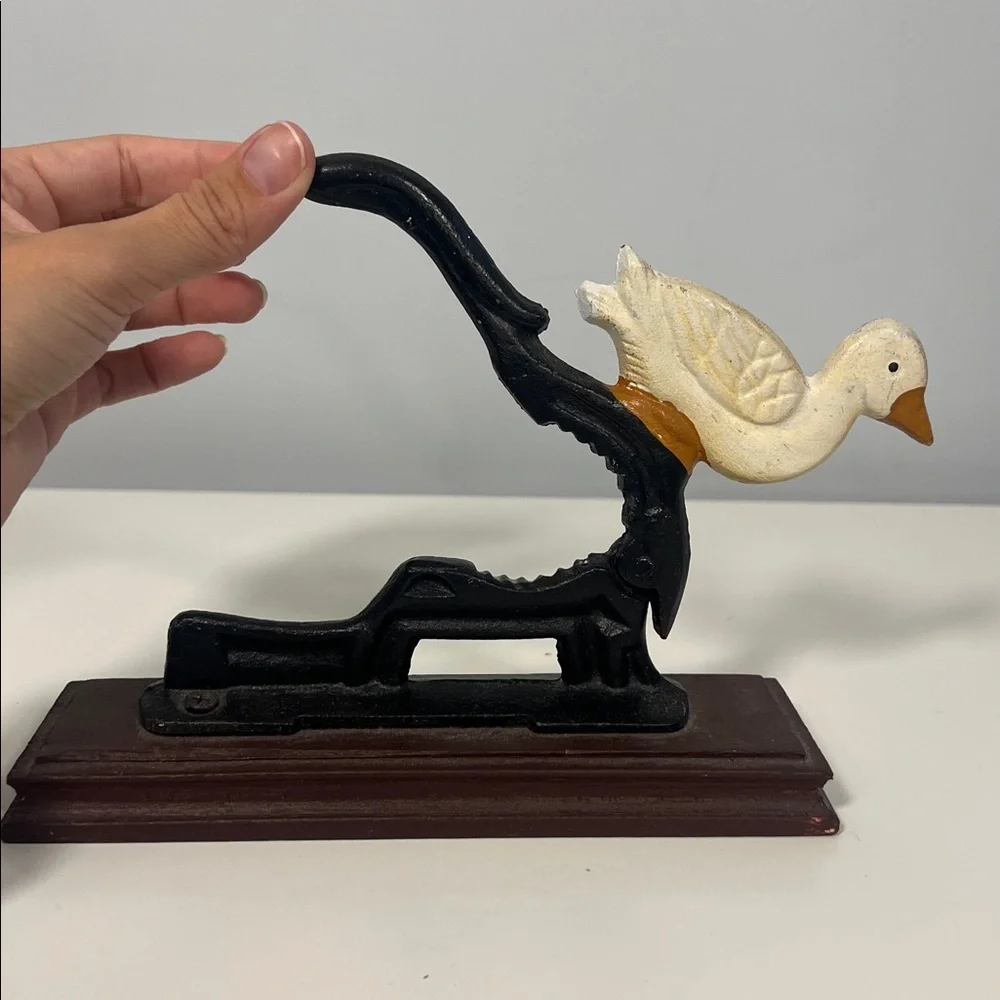 N/A cream cute bird