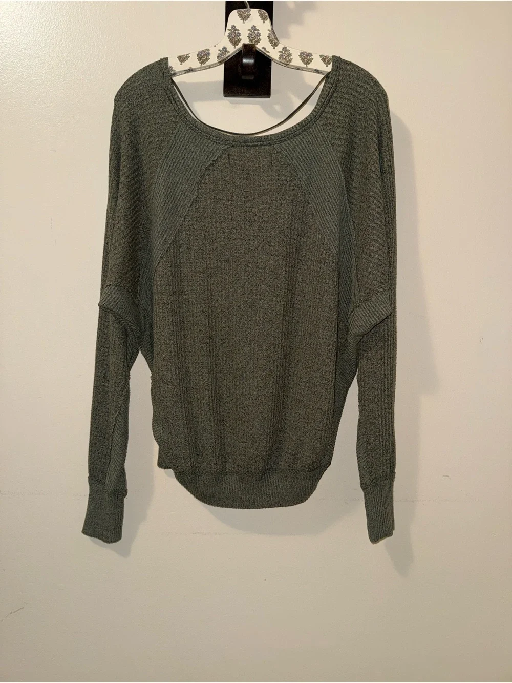 Free People We the Free Santa Clara Thermal Top,Sz-XS(Very Oversized)P2P 24”-27”