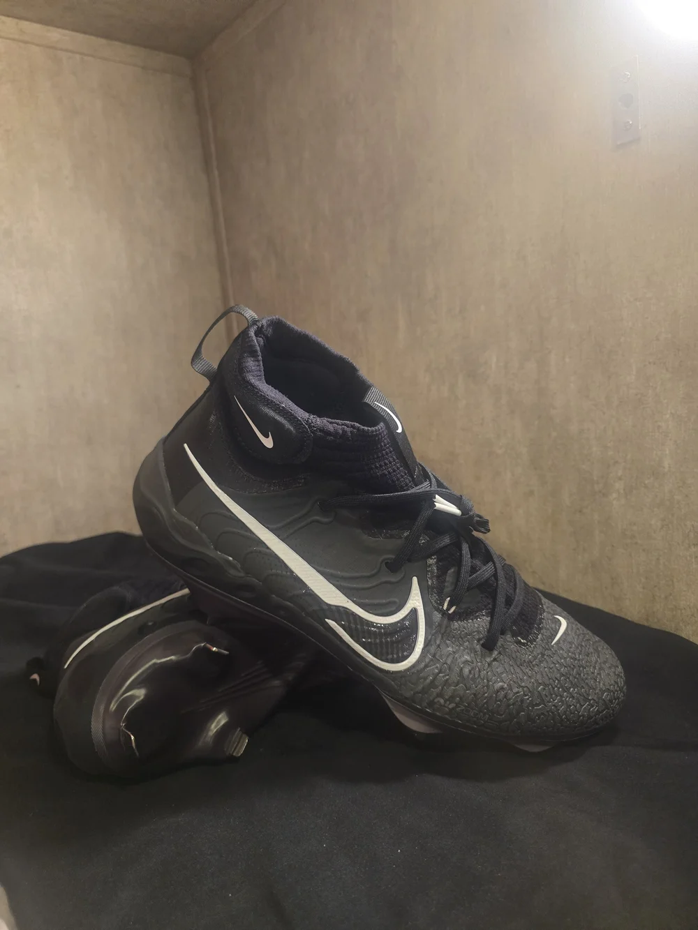 Nike new dark swoosh