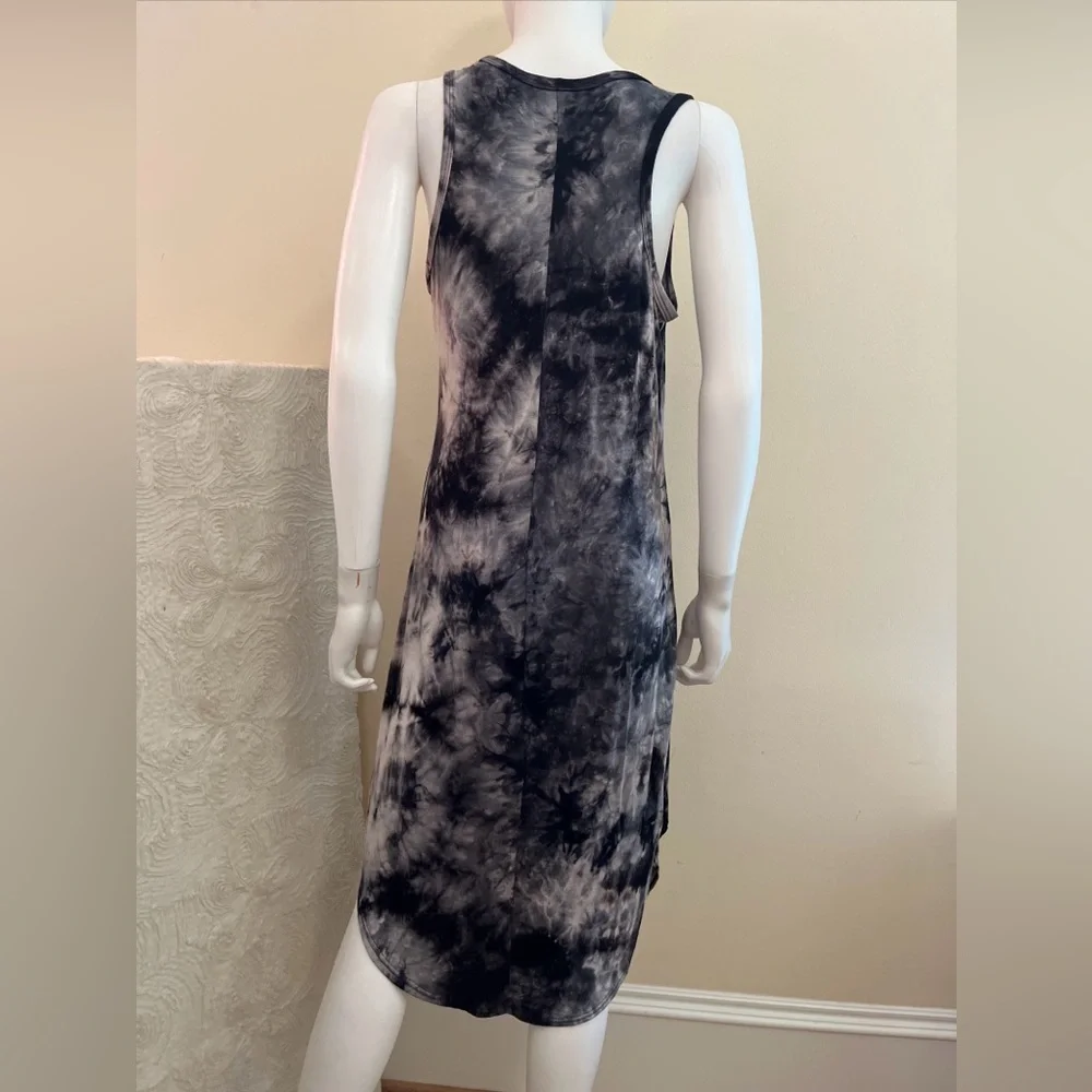 Livi Olivia Rae effortless sleeveless