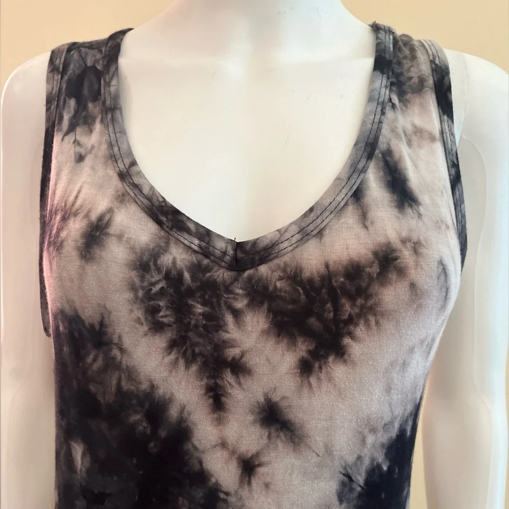 Livi Olivia Rae effortless sleeveless