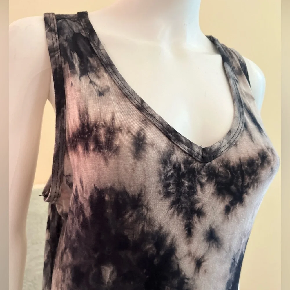 Livi Olivia Rae effortless sleeveless