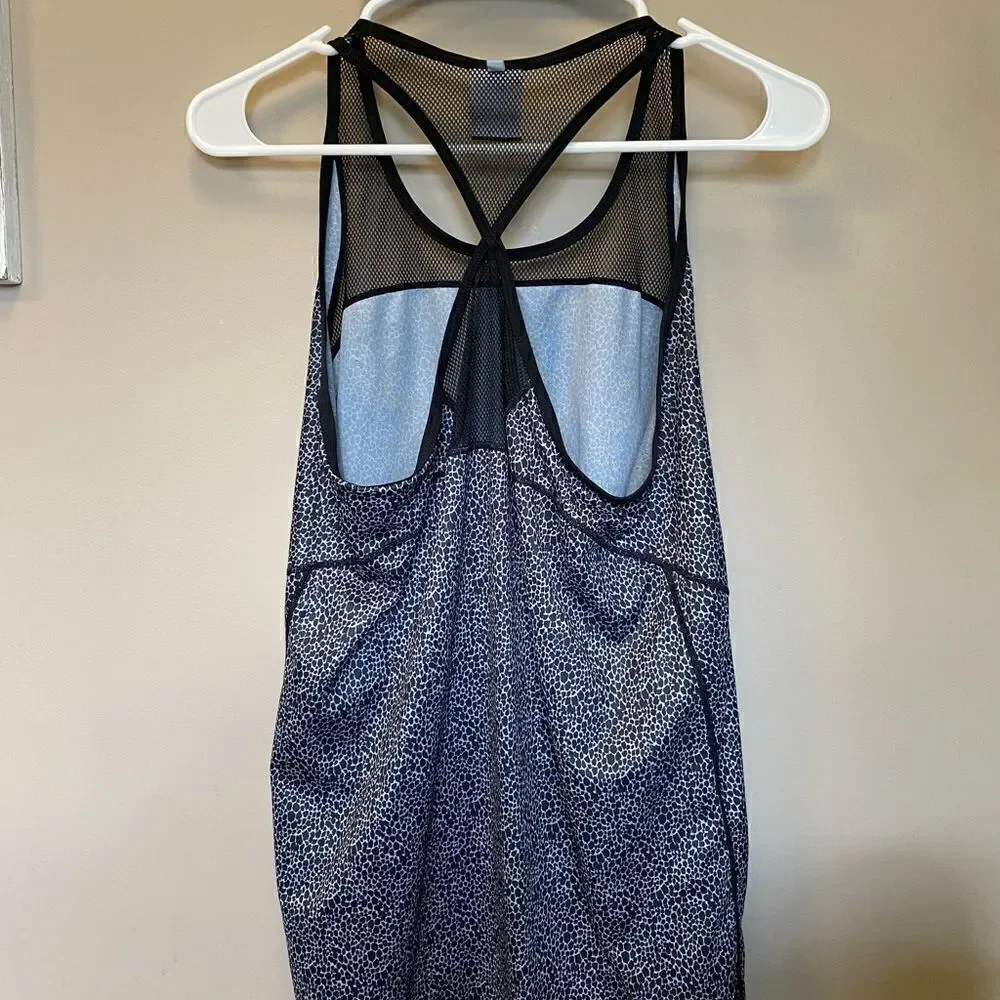 Women’s Large Nike Dri-Fit Print Tank