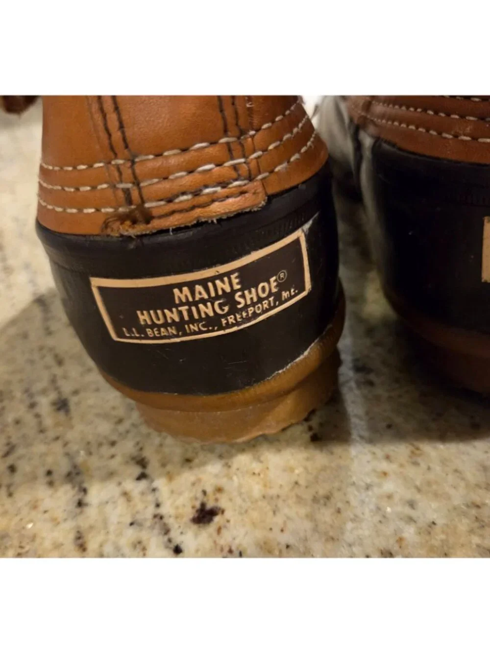 L.L. Bean are smell completion