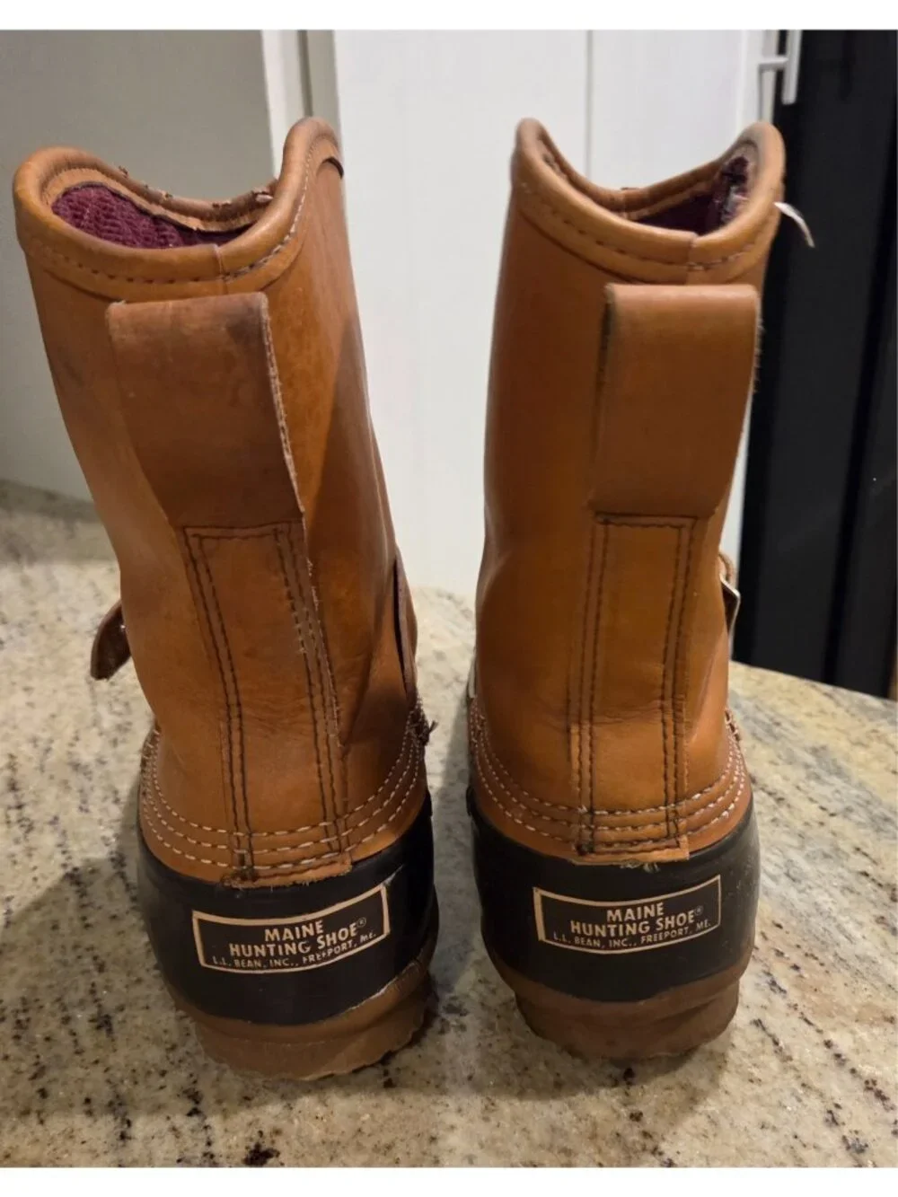 L.L. Bean lounger storage good