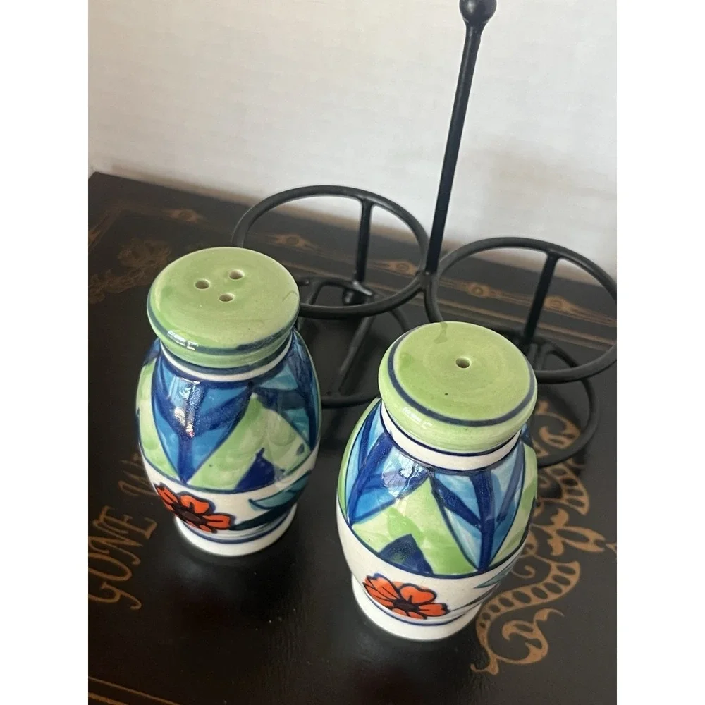 Handpainted Ceramic Salt‎ & Pepper Shaker Set Metal Holder Caddy Green Blue NEW