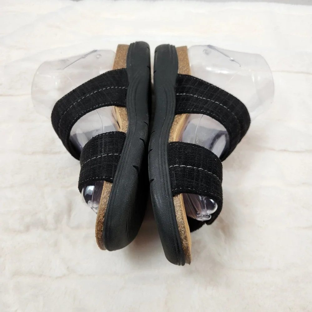 Clarks preowned look