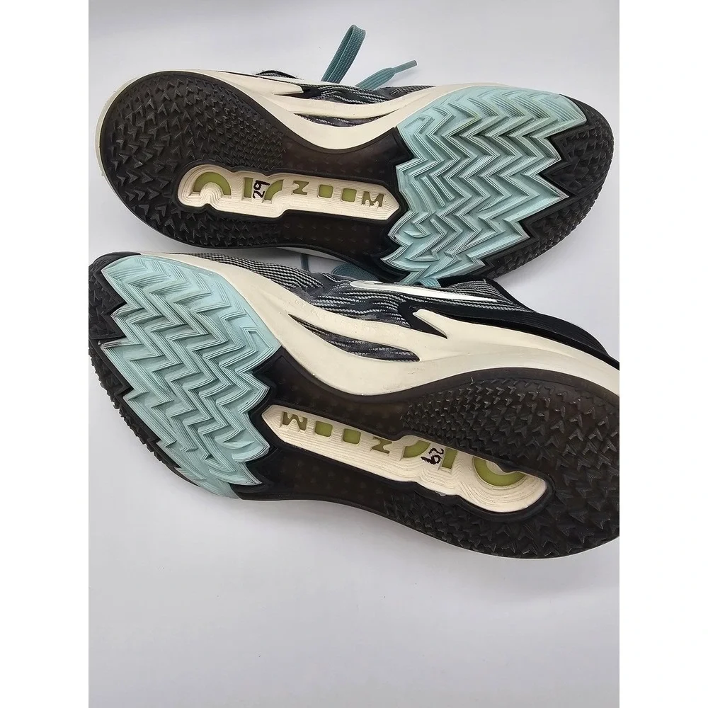 Nike Air Zoom GT Cut 2 Basketball Shoes Womens Black White Blue Size 9.5‎