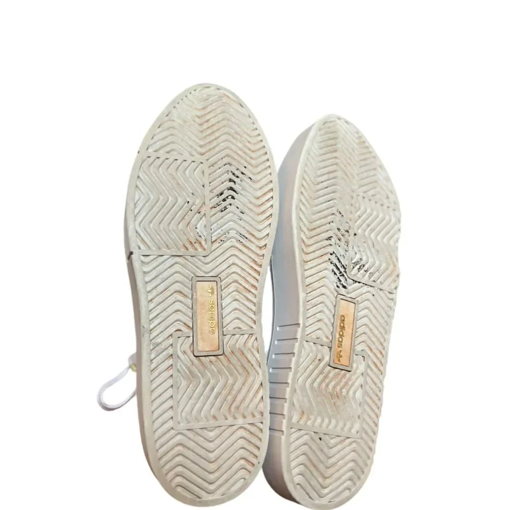 Adidas Sleek Pointed Toe Sneakers White Size 8
