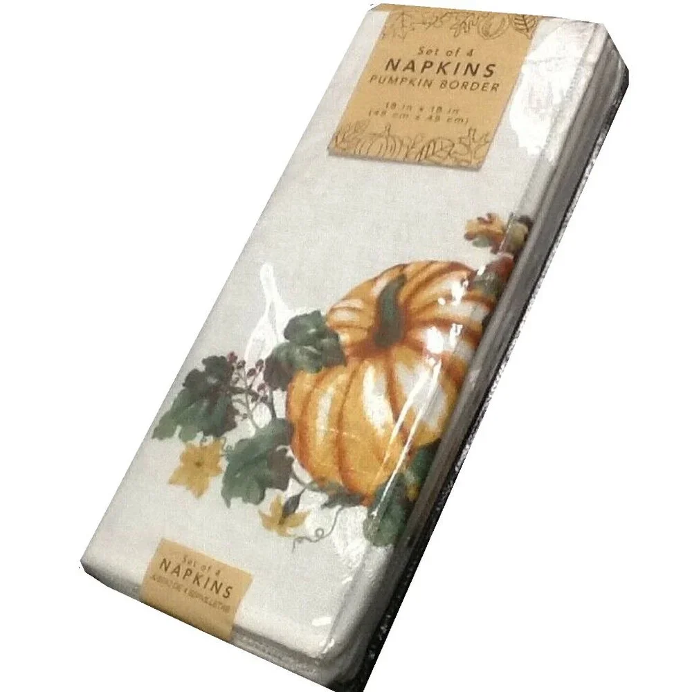 Town & Country Living damask unopened autumn