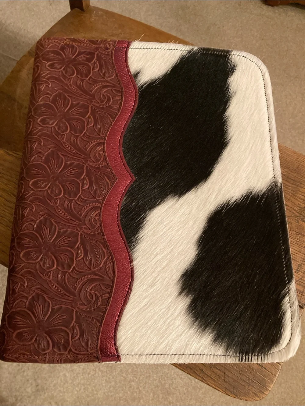 Crimson Willow Zip Binder NWOT