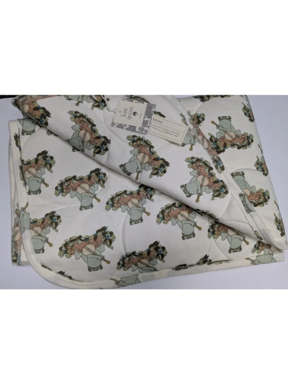 Kate Quinn Organic Cotton Banjo Frogs Classic Circle Quilt Baby Blanket