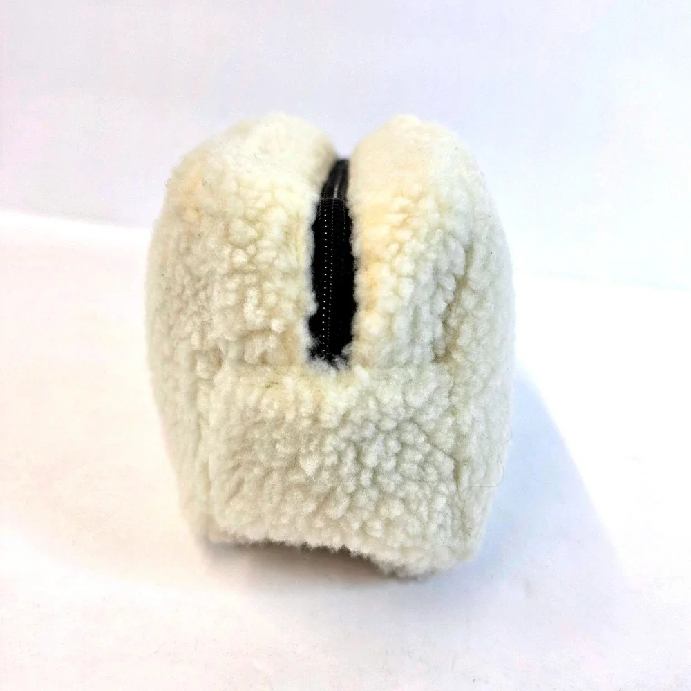 Kate Spade New York Sherpa Cream Fleece Cosmetic Bag Pouch Womens Small