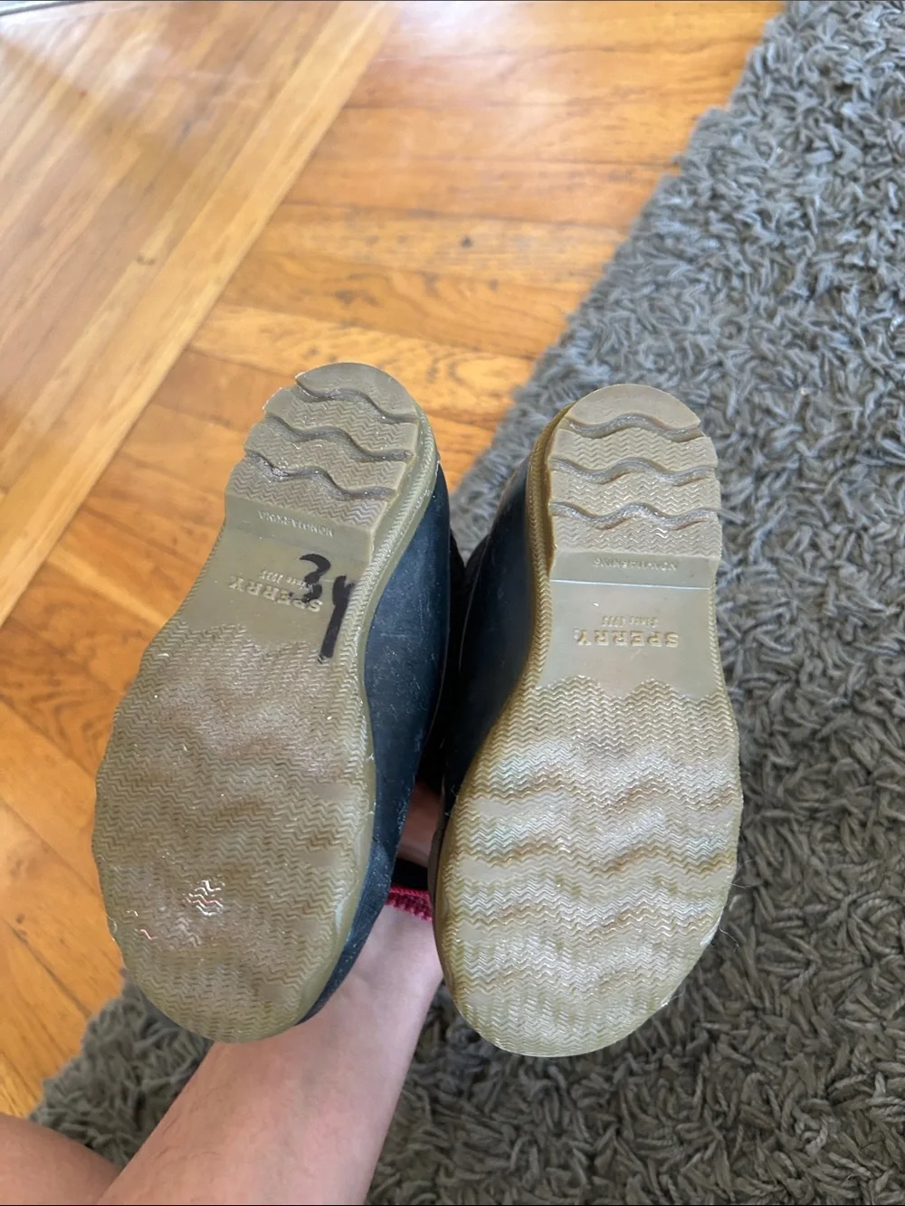 Sperry preowned size