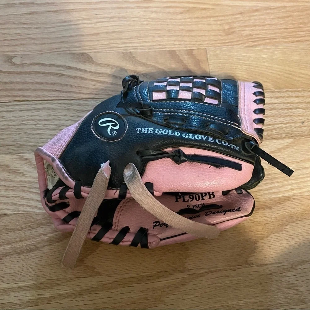 Rawlings right handed