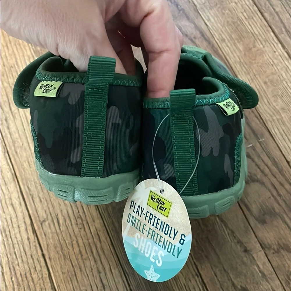 NWT Western Chief Kids' Green Camo Shoes