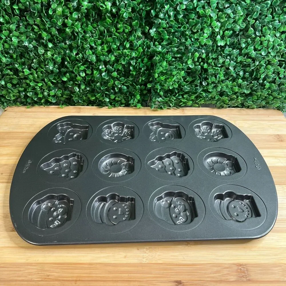 Wilton Cookie Pan Mold Christmas 12 Cavity 12 Designs Holiday Baking Santa Snow