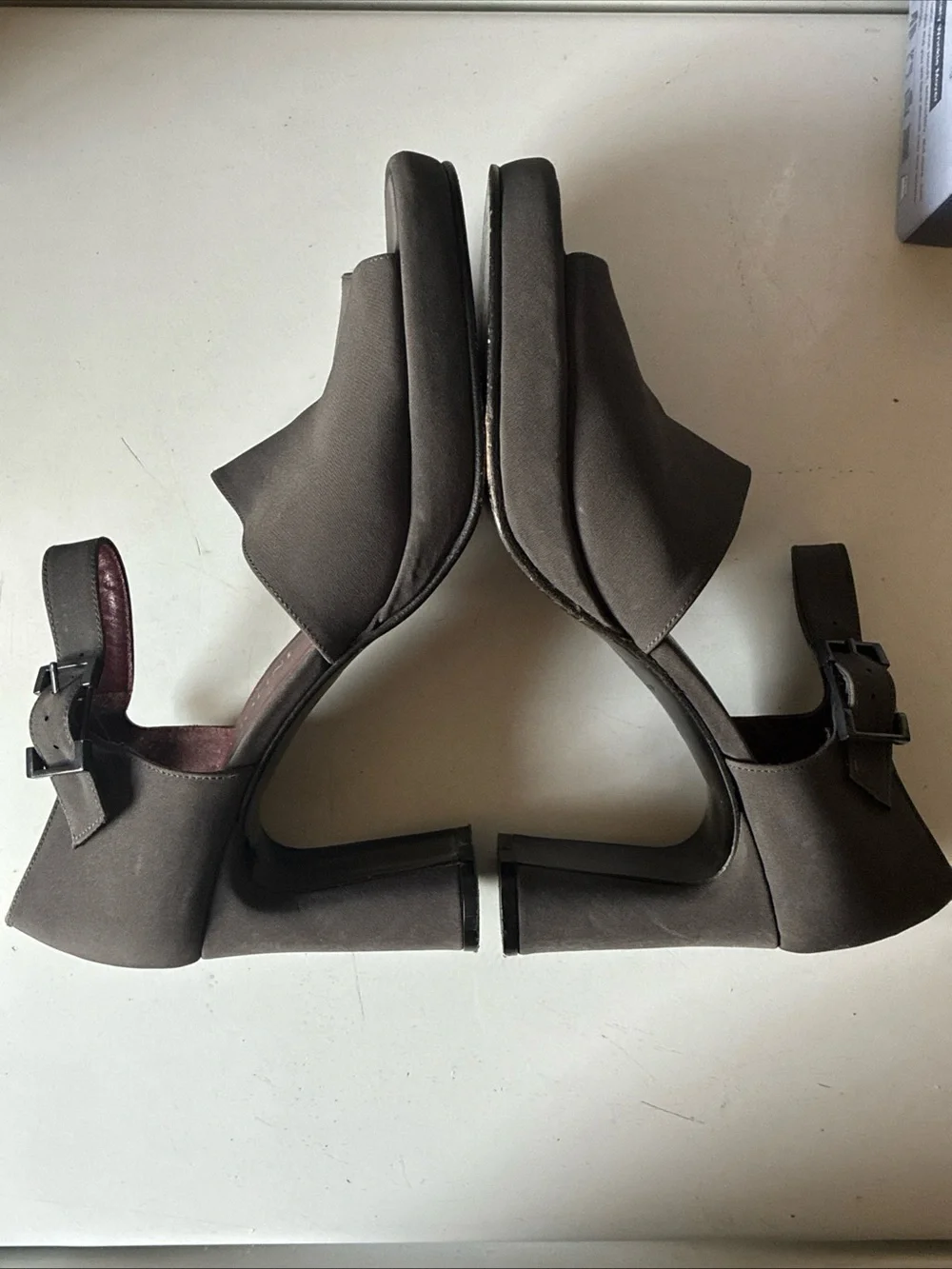 Enzo Angiolini stylish vaneli
