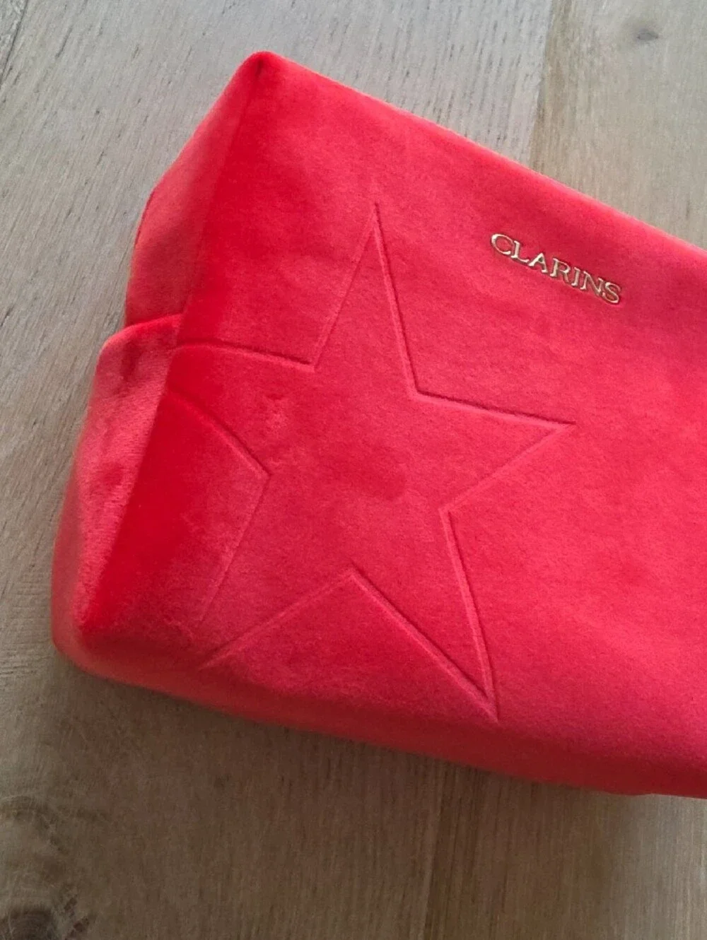NWOT Clarins Red Velvet 'Star' Toiletry Pouch