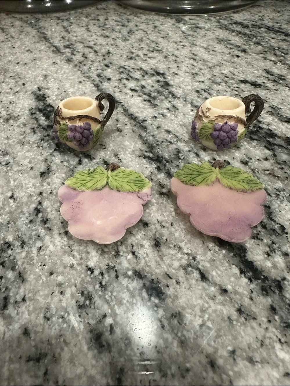 Popular Imports, Inc grape vine