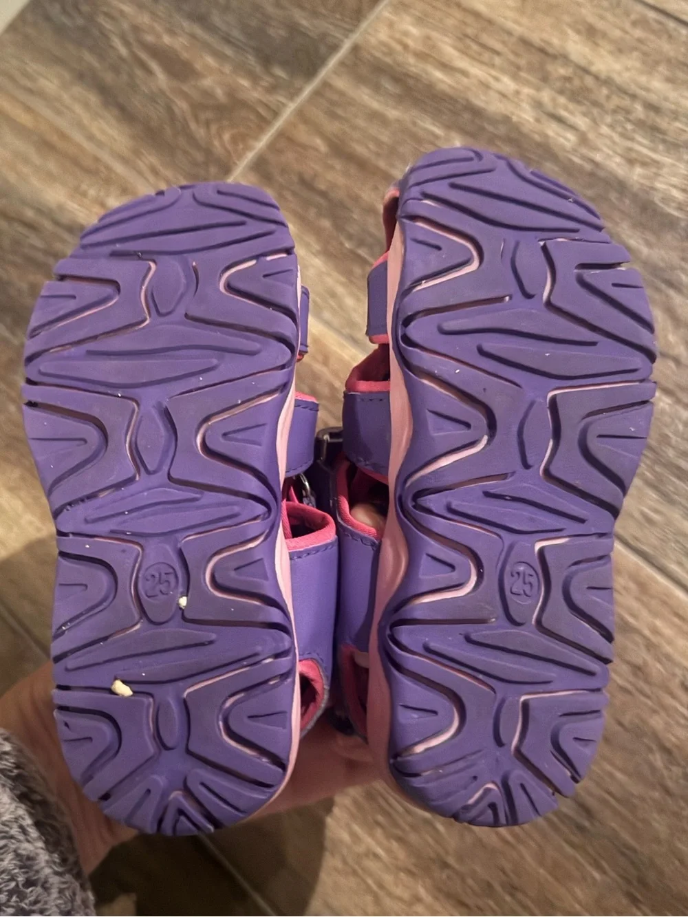 Source Unknown barely worn