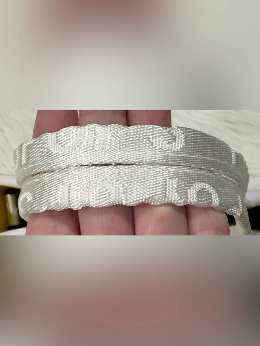 Popups this interwoven