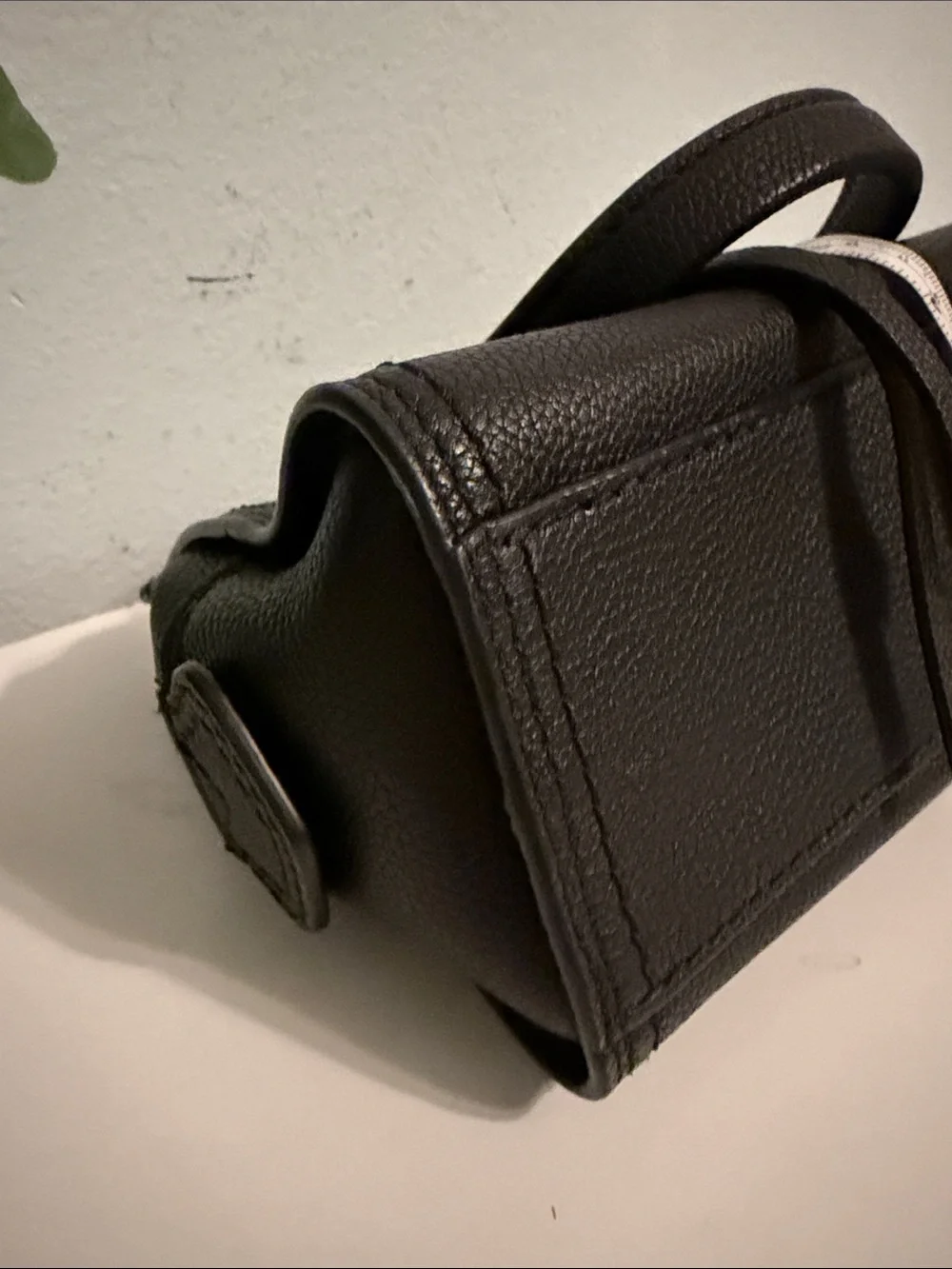 Marc Jacobs crossbody more