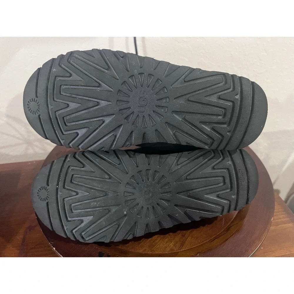 UGG mens neumel