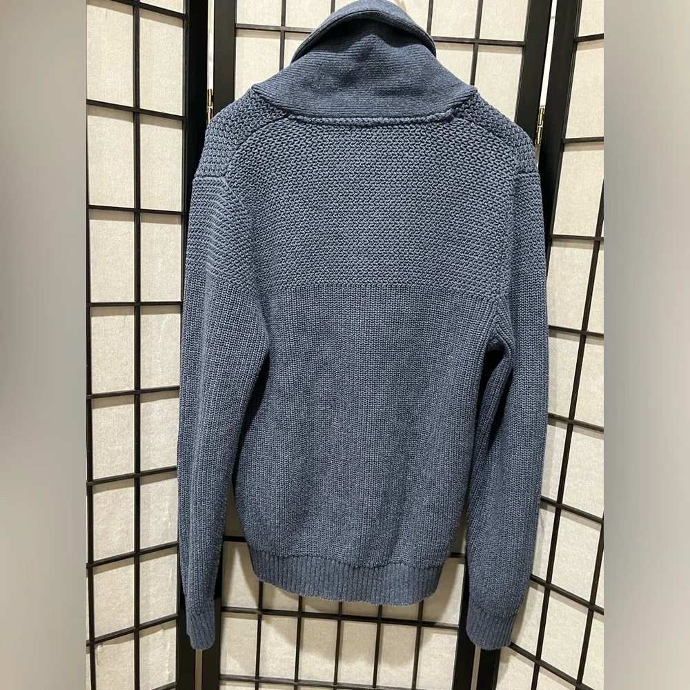 Banana Republic gray collar elegant