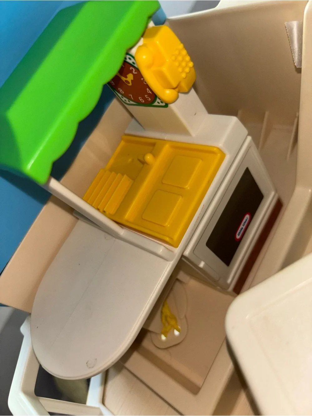 1989. Little tikes kitchen set. Only