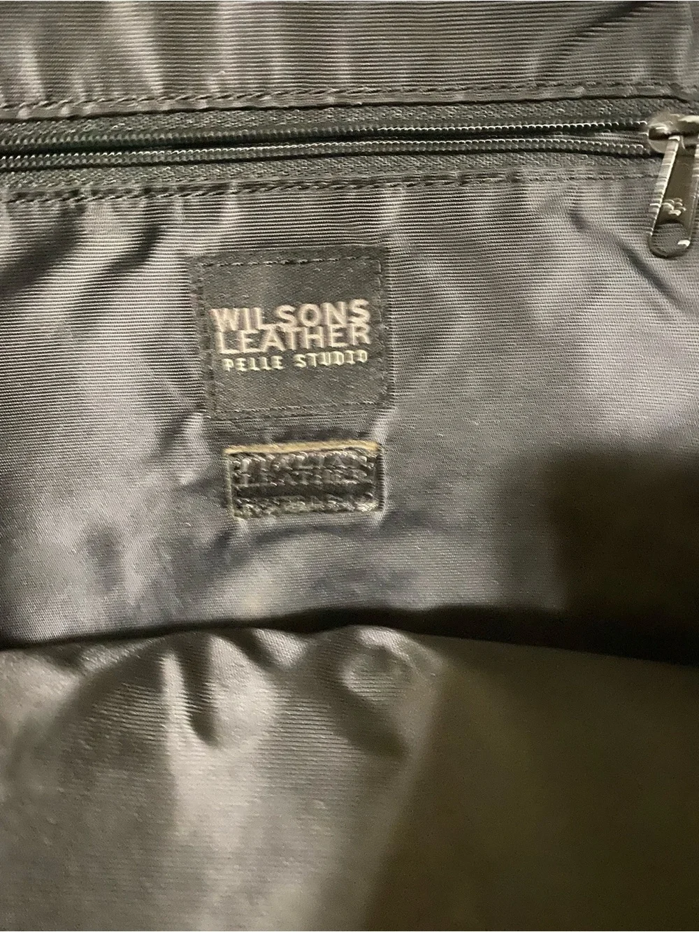 Wilsons Leather compact black