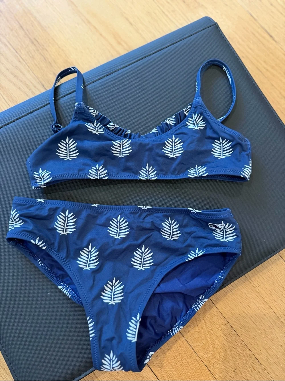 Vineyard Vines two piece
