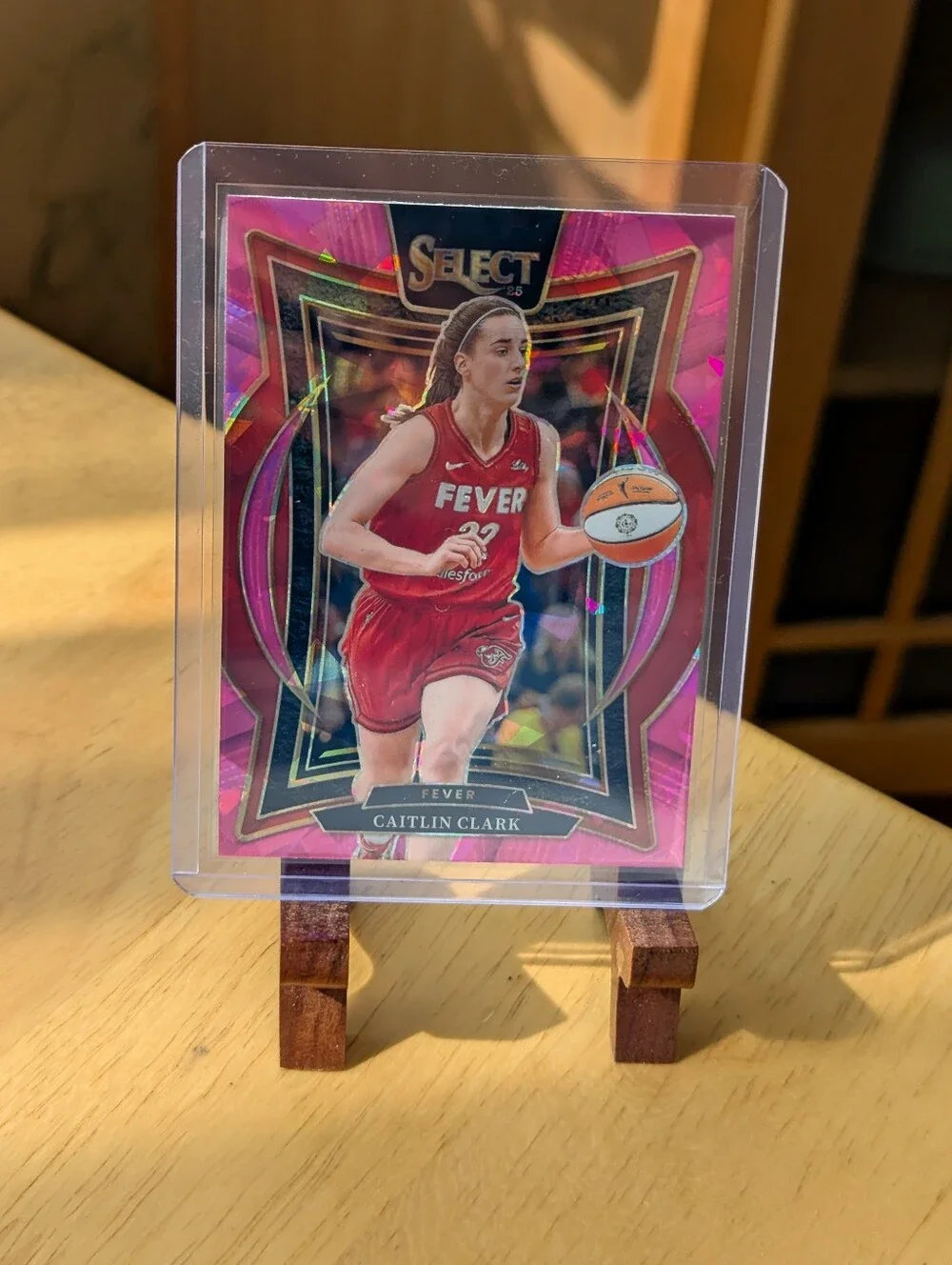 Caitlin Clark Panini Select 2025 WNBA Pink Cracked Ice Concourse Prizm #41
