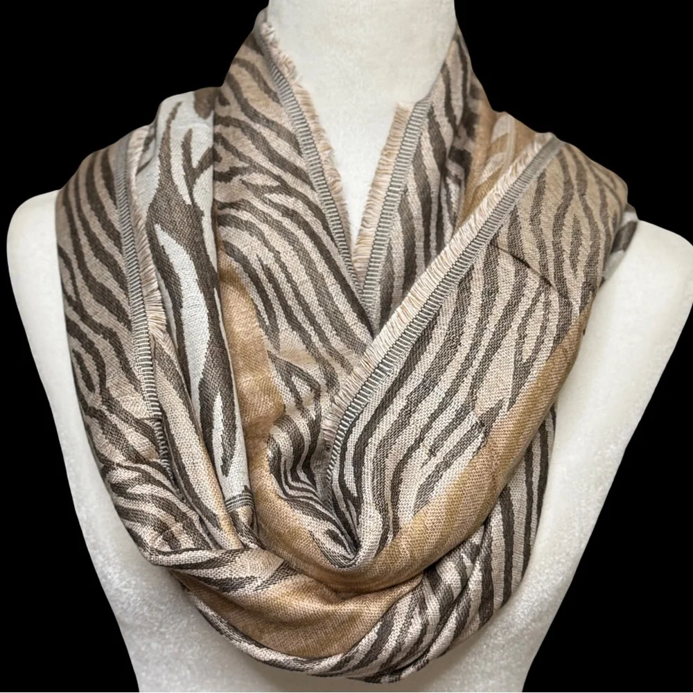N/A stylish zebra
