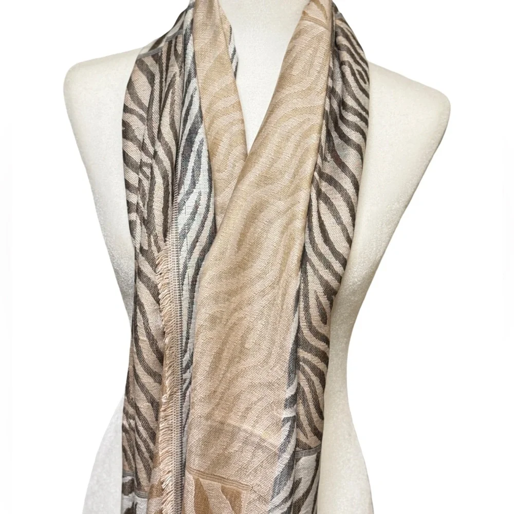 N/A stylish zebra