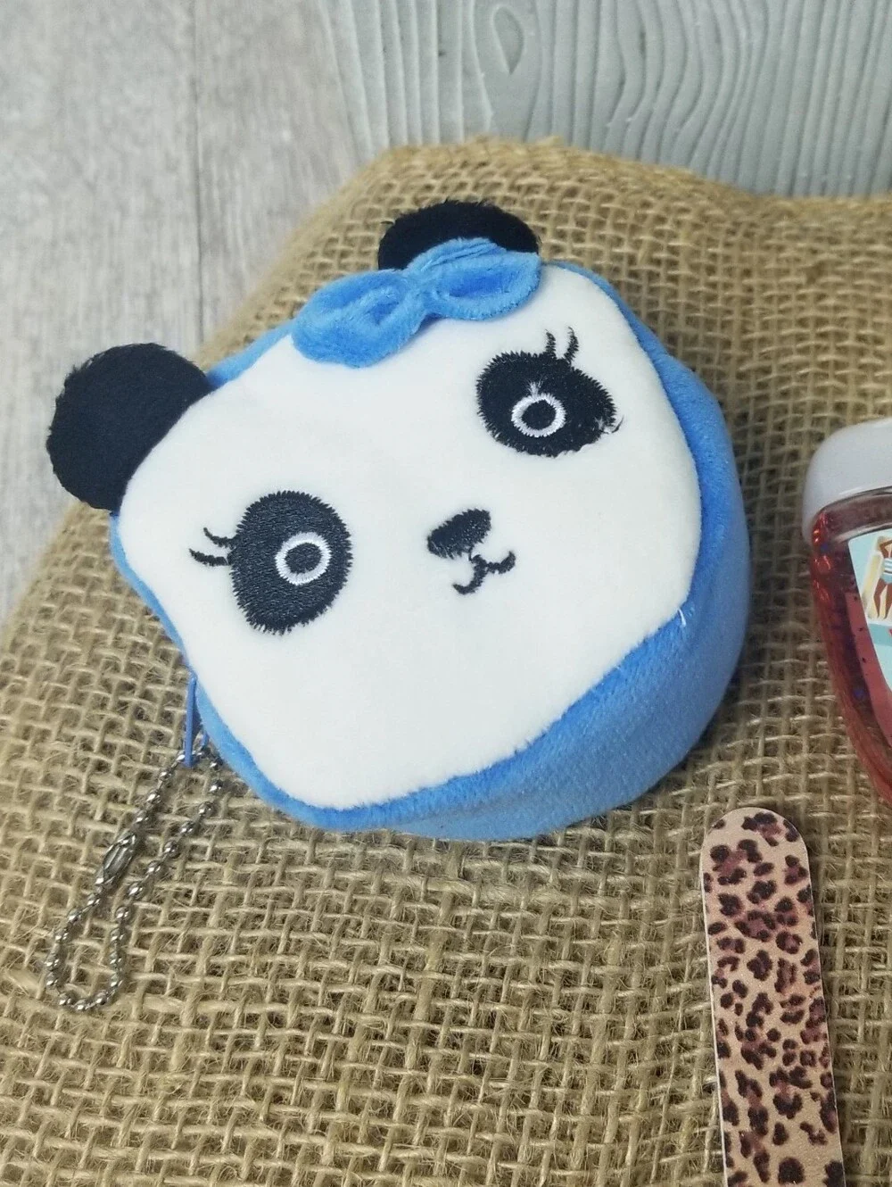 N/A blue purse this