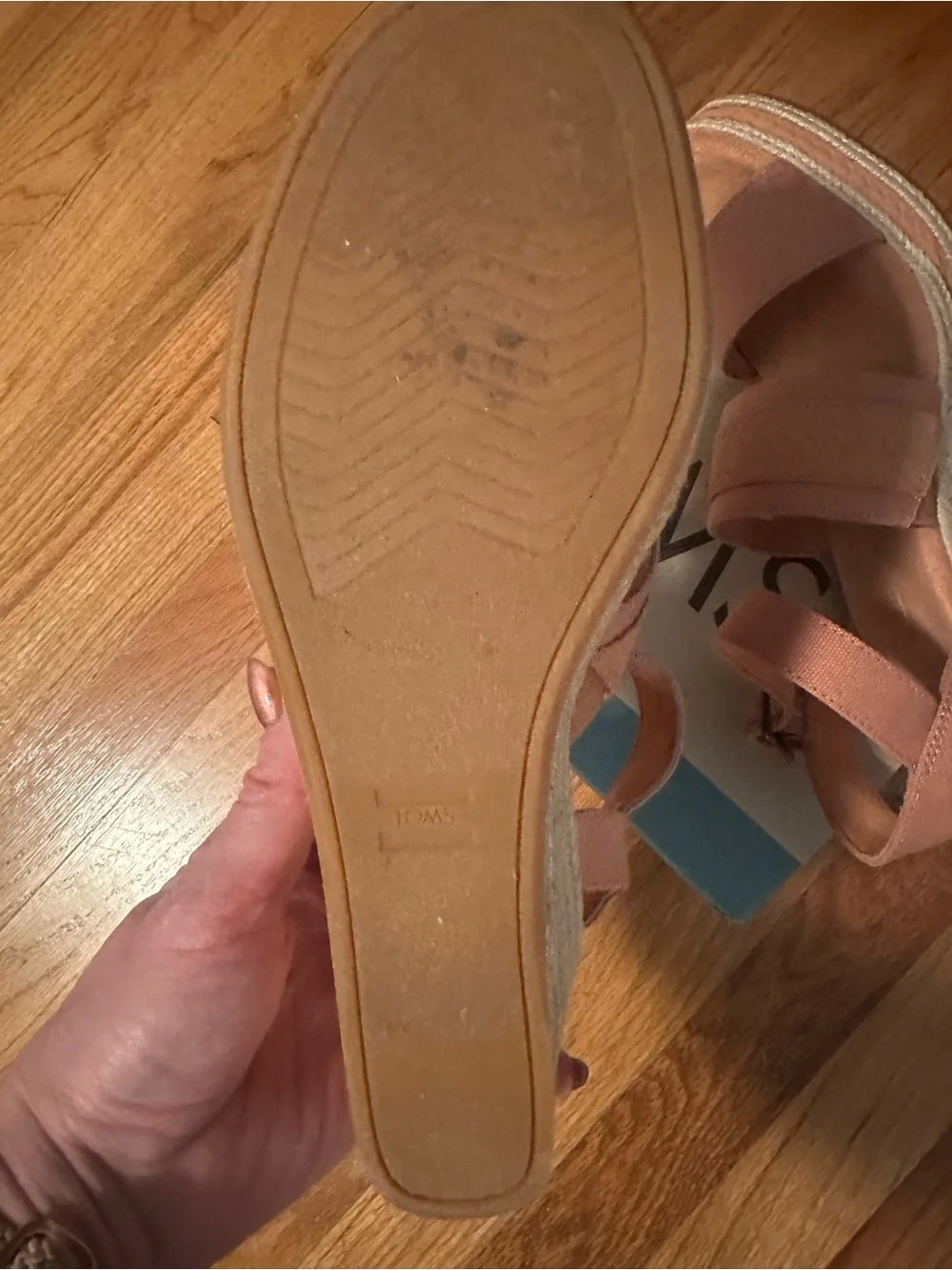 Toms stylish tan