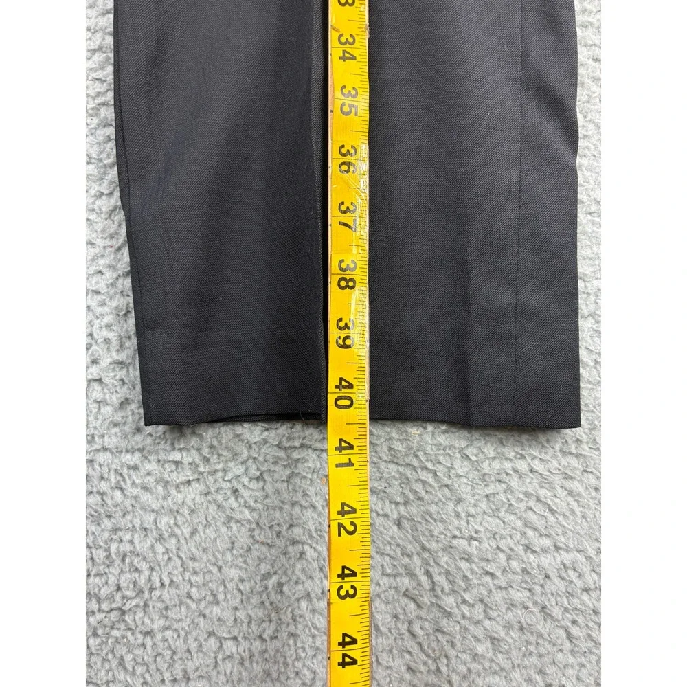 Banana Republic no visible
