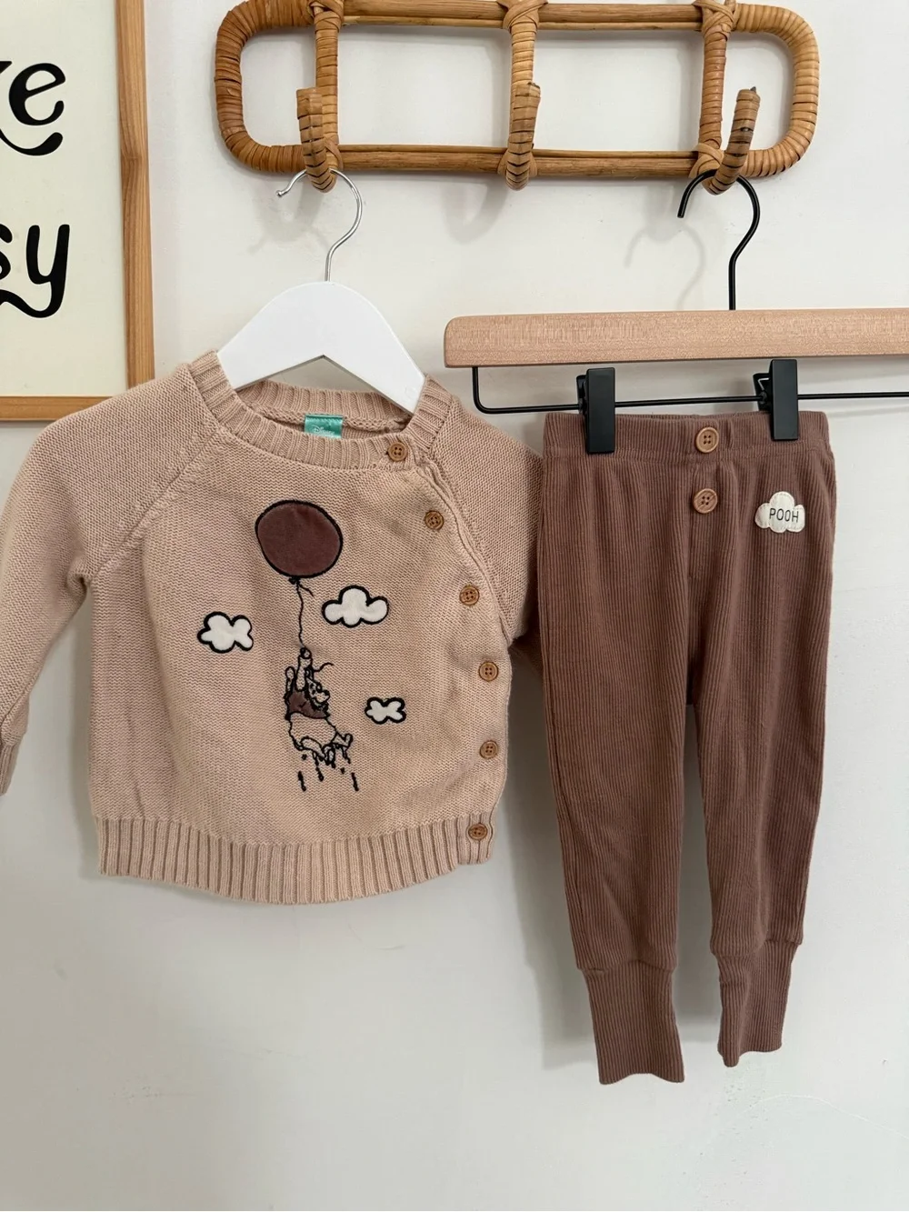 Disney Baby - Winnie the Pooh 6-9m - knitted outfit