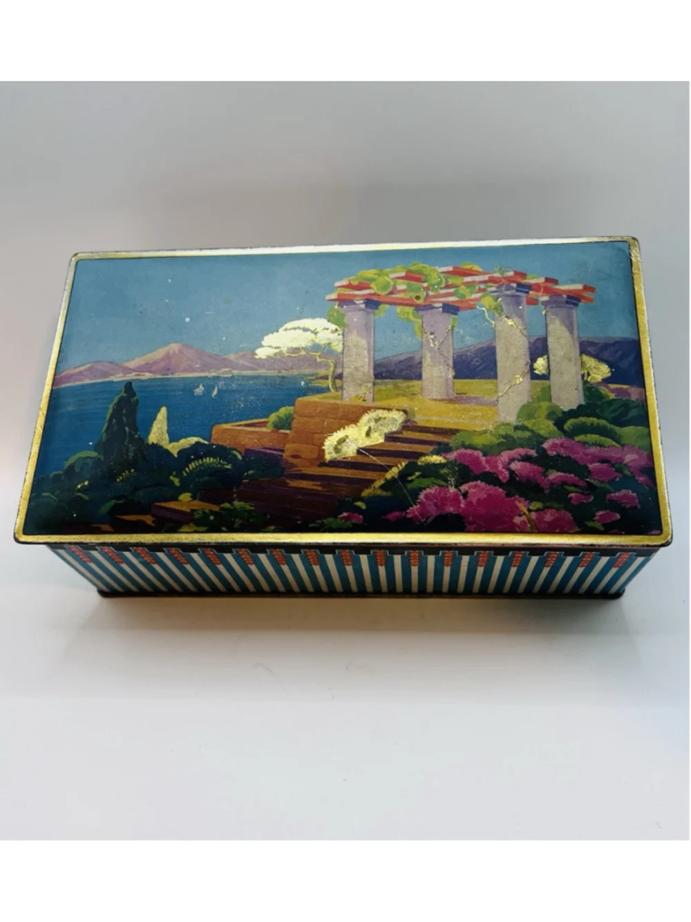Canco vintage hinged