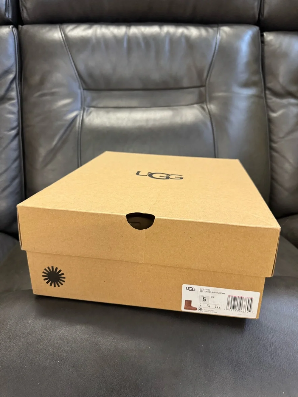 UGG kids classic