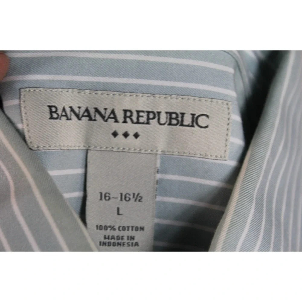 Banana Republic fit favorite there