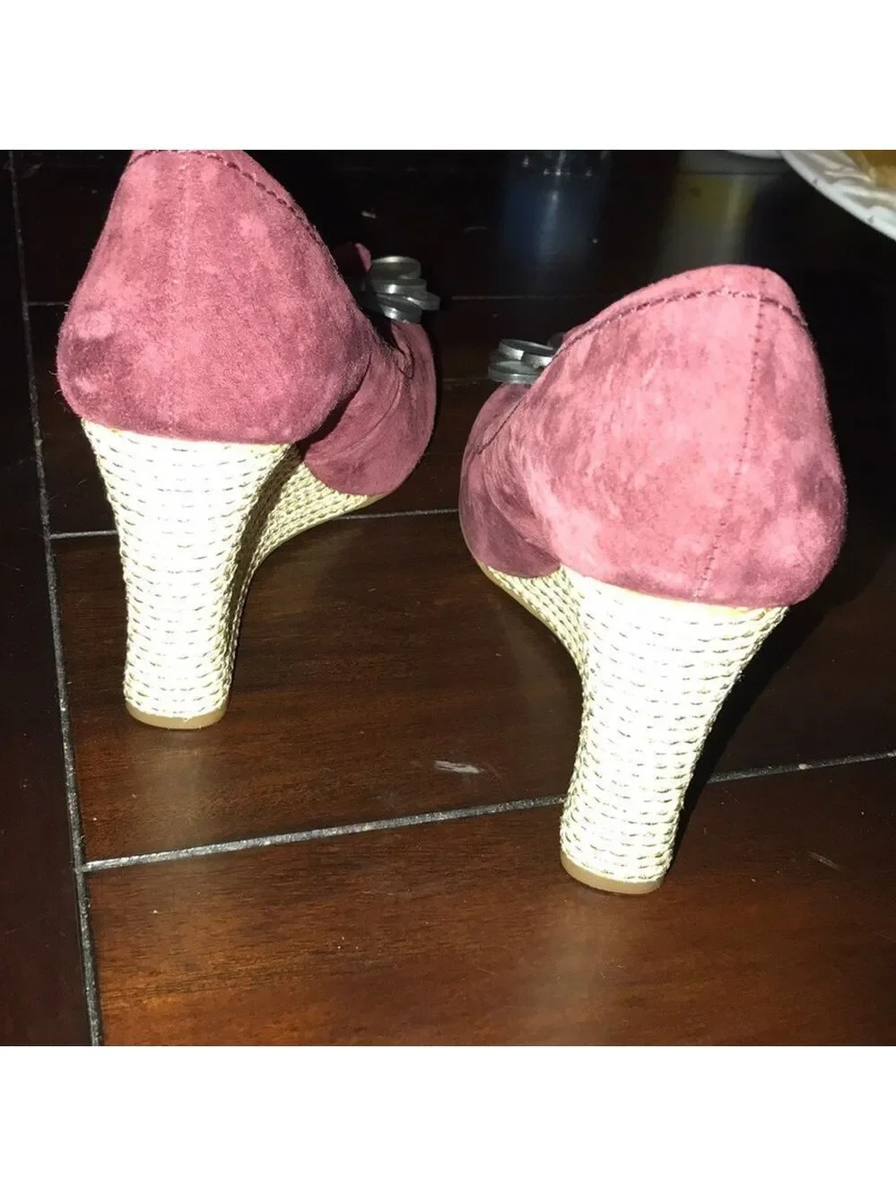 Lia line cute suede